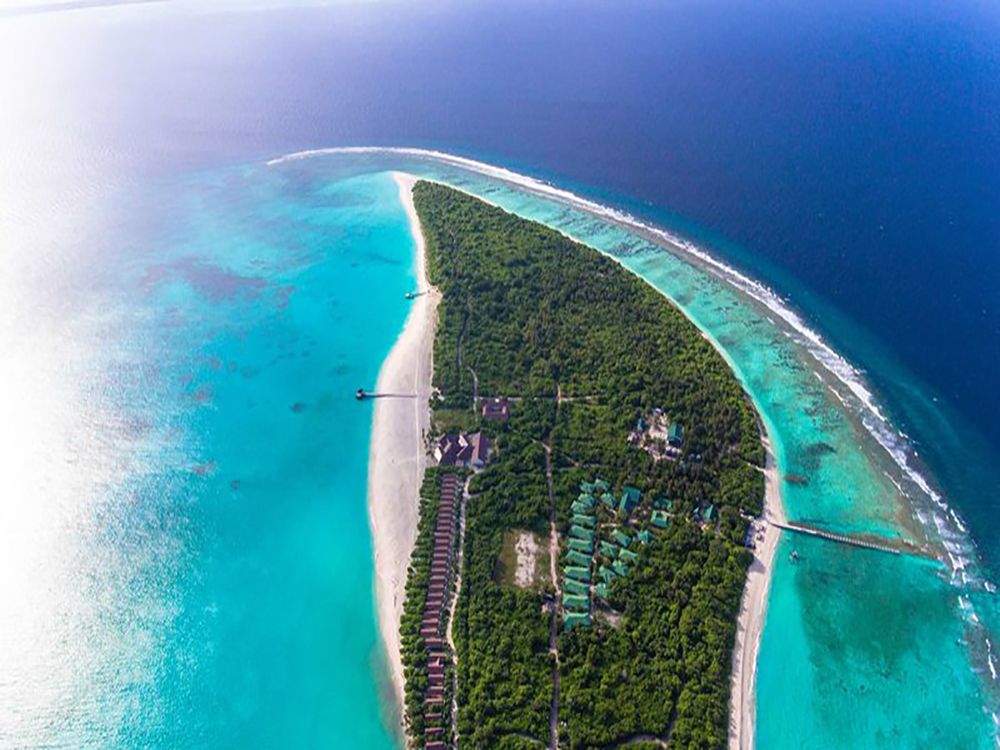 Hondaafushi Island Resort - Luftansicht der Insel