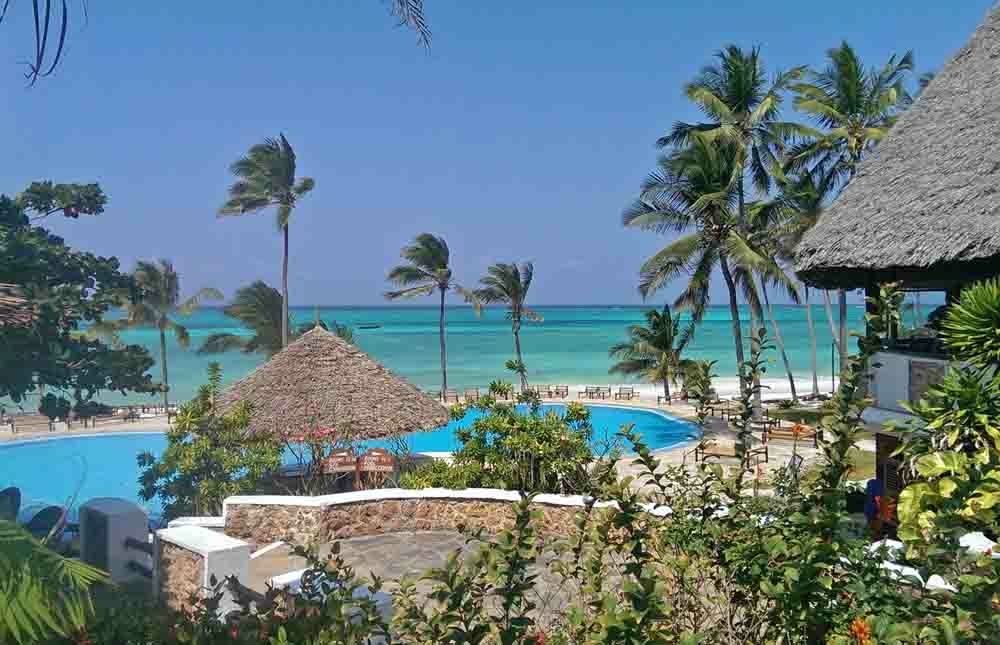 Karafuu Beach Resort & Spa - Hauptpool