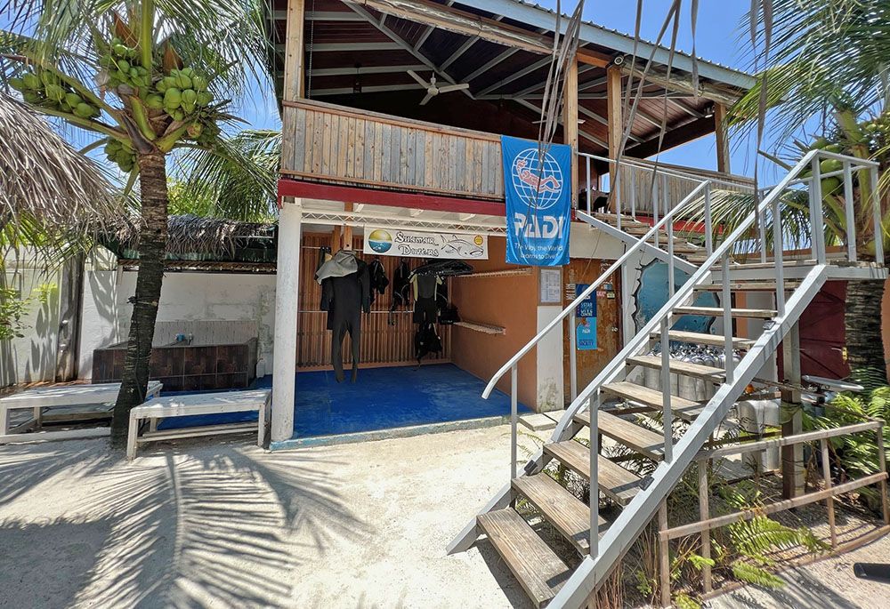 Shamar Divecenter