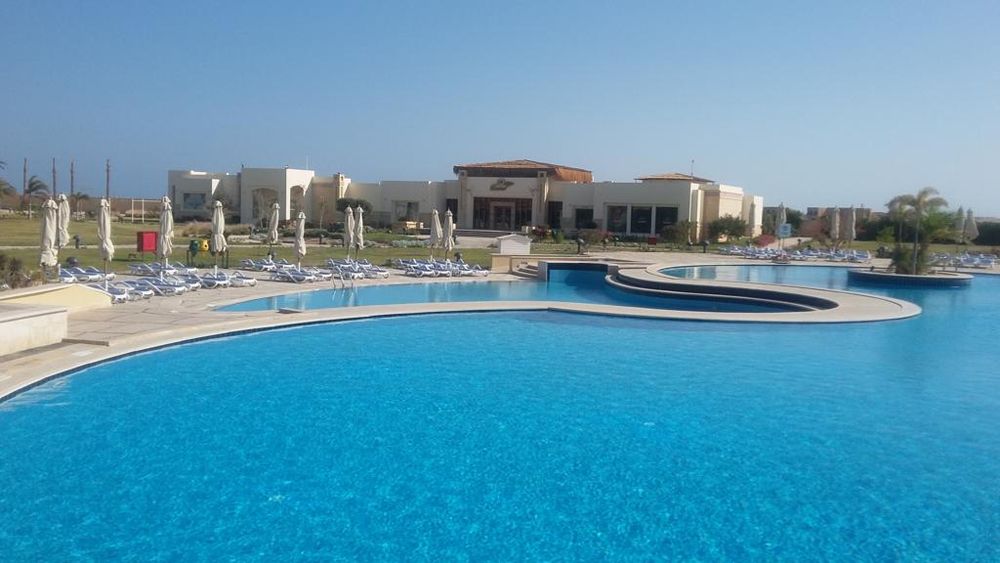 Mövenpick Resort & Spa  - Pool